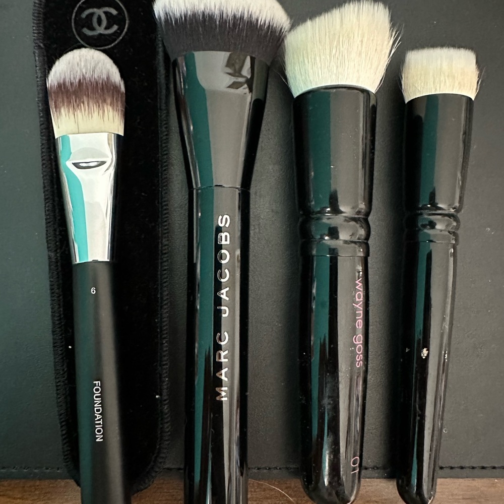 Chanel/Marc Jacobs/Wayne Goss Makeup Brushes